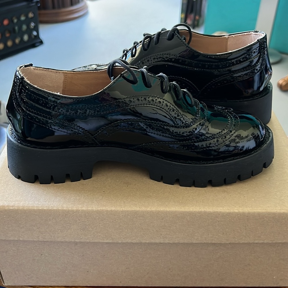 NEW Steve Madden Lance Black Patent Wingtip Oxford, 8.5 - Picture 5 of 7